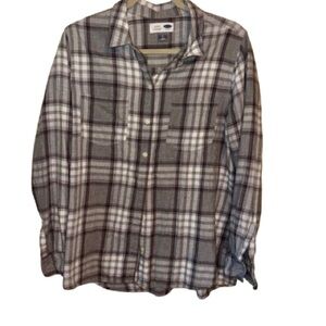 Old Navy Women's Plaid Flannel Shirt - Gray and White